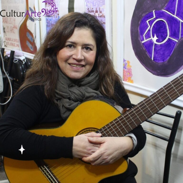 Conoce la historia de Silvana Moreno, puentealtina fundadora de la escuela de música Culturarte Talleres