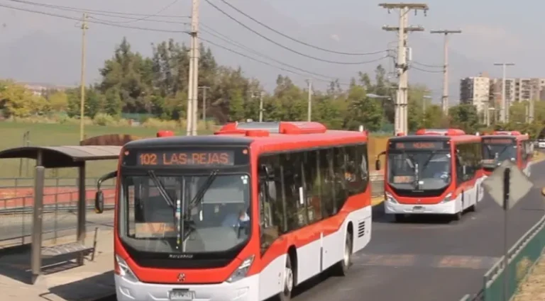 Revisa los nuevos cambios de buses Red en Puente Alto: Extensión de recorrido y horario