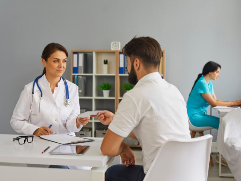 3 chequeos médicos para prevenir y cuidar su salud