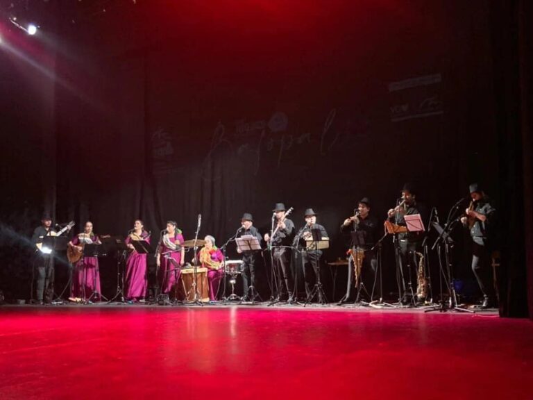 A teatro lleno se realizó la Gala de Aniversario N°32 del Ballet folclórico de Puente Alto