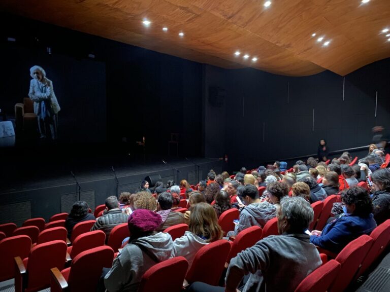 Gran éxito de audiencia en la obra de Rosita Serrano realizada en Puente Alto