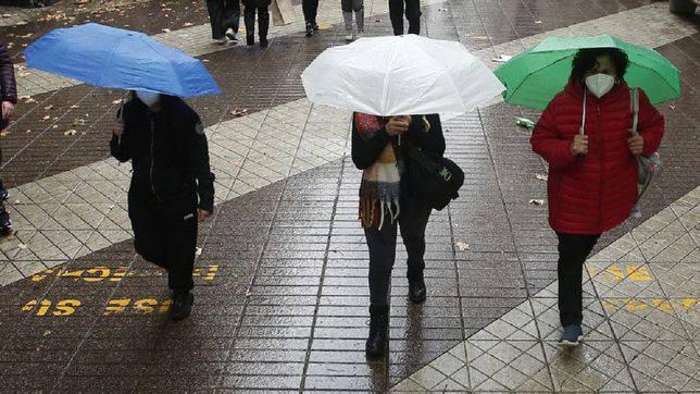Días otoñales en Santiago luego de intensa ola de calor: ¿y la lluvia?