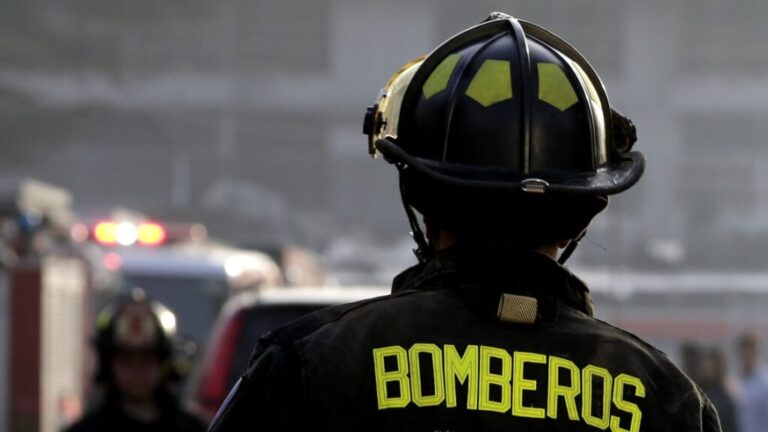 Incendio en Puente Alto deja a dos hermanos fallecidos