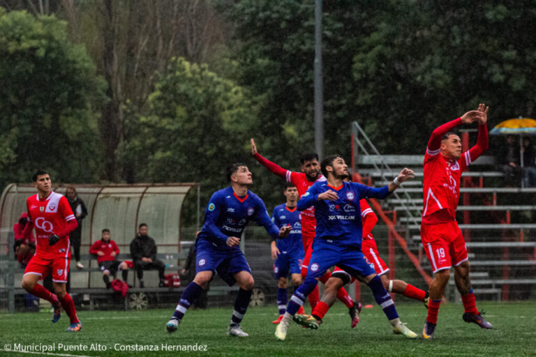 Deportes Quillón se impuso 4-1 a Municipal Puente Alto