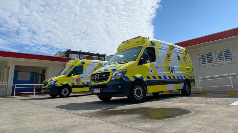 insólito: cajera de peaje no dejó pasar a una ambulancia en Puente Alto
