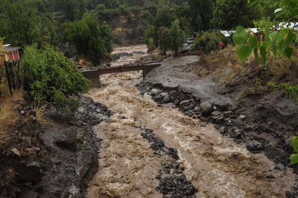 Conoce los números de emergencia de la Provincia Cordillera ante grave situación meteorológica