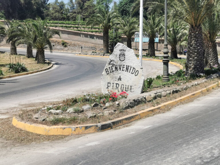 Tradicional piedra de acceso a Pirque por Puente Alto se cambiará de lugar y vecinos pueden votar por nueva ubicación