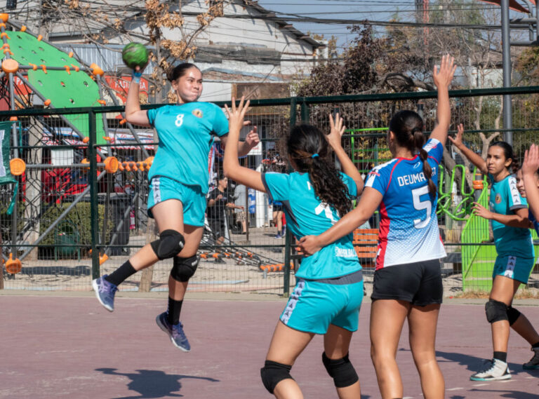 “Newen Balonmano”: Un proyecto que une raíces y pasión por el deporte en Puente Alto