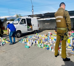 Operativo Policial en Puente Alto terminó con tres detenidos y la incautación de 3.317 cajas de fármacos