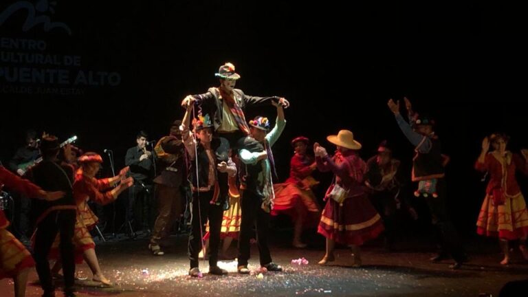 BAFOPAL: Ballet Folclórico de Puente Alto se lució con presentación en el Centro Cultural Juan Estay