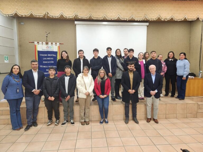 Colegio Industrial Las Nieves de Puente Alto fortalece alianza de mentorías con Minera Haldeman