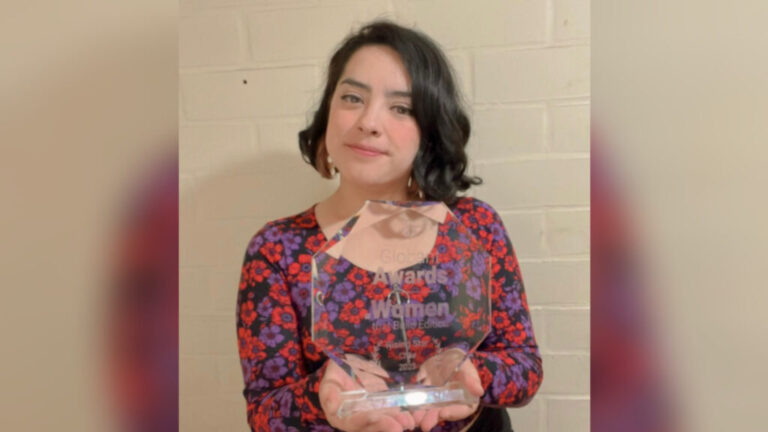 ¡Orgullo puentealtino! Valentina Muñoz es galardonada como “Rising Star” en los Women that Build Awards