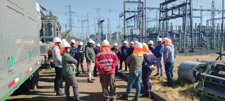 Fundación Chile Dual entrega reconocimiento a CGE por su apoyo a la formación de jóvenes
