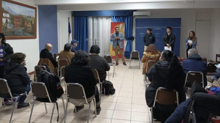 Encuentro literario “La Poesía es Memoria”: Celebrando la palabra y la historia en Puente Alto