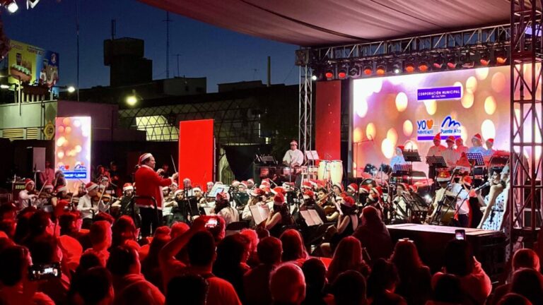 Orquesta Sinfónica Juvenil de Puente Alto dio inicio a la Navidad en la comuna