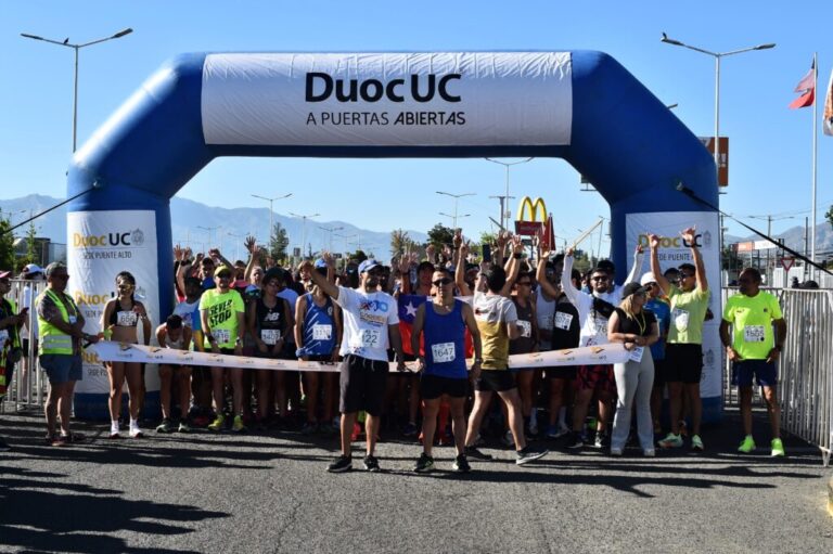¡Comuna deportista! Más de mil personas participaron en la 10° corrida de Duoc UC de Puente Alto