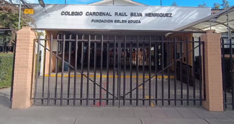Egresados del Colegio Cardenal Raúl Silva Henríquez de Puente Alto destacan en universidades estatales