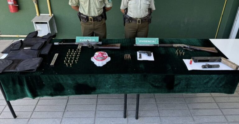 Dos detenidos por disparos en vía pública en Puente Alto: portaban armamento de guerra