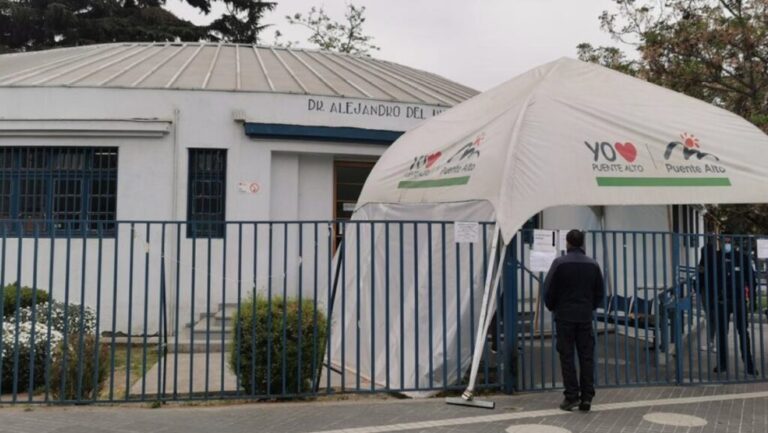Cesfam de Puente Alto tendrán horario extendido este martes para atender a vecinos