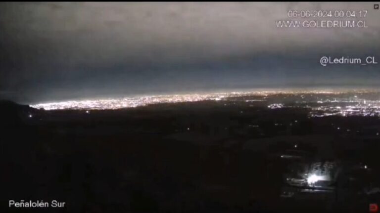 Masivo Corte de luz afecta a 450 mil clientes en la Región Metropolitana