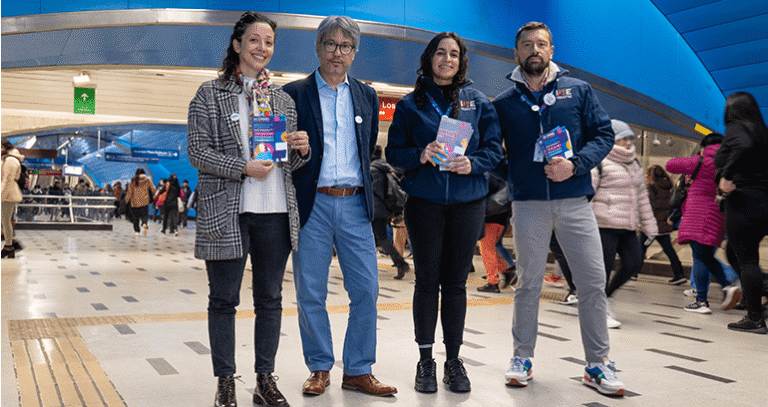 INE Instala 13 Puntos Censo en el Metro de Santiago, Incluyendo uno en la Estación Plaza de Puente Alto