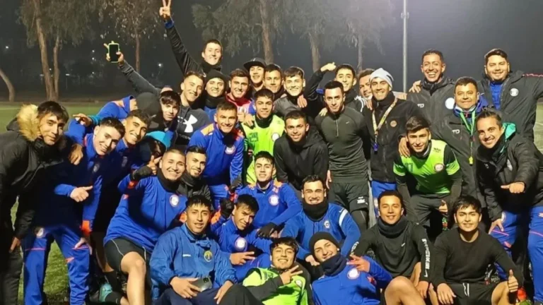 Charles Aránguiz y su visita a Municipal Puente Alto: Preparativos para el crucial partido contra Universidad de Chile en la Copa Chile