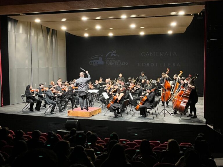 Camerata Cordillera encanta a Puente Alto con magistral interpretación de Tchaikovsky