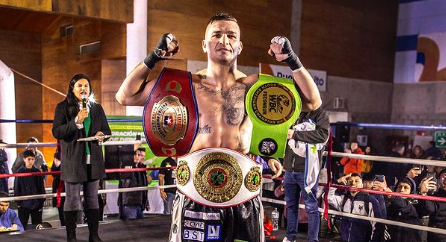 El boxeador puentealtino Joseph “El Ruso” Cherkashyn se quedó con el cinturón continental peso medio de la UBO