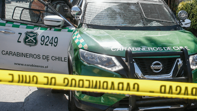 Tras rastreo de GPS: Carabineros detiene a 5 sujetos involucrados en el robo de un vehículo