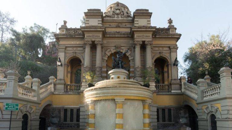 Vive Santiago: Un tour gratuito para redescubrir la ciudad