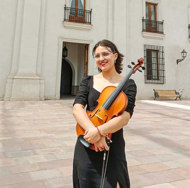 ¡Orgullo Puentealtino! Joven violista participó en Festival Internacional de Música de Lunigiana