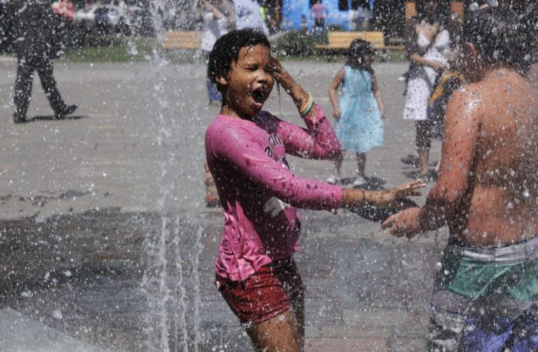 Ola de calor en la Región Metropolitana: sensación térmica podría llegar a 35° en Puente Alto
