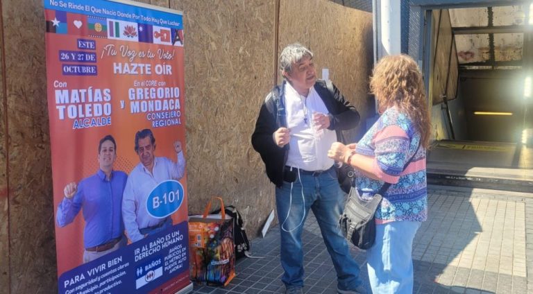 Baños públicos en el Metro: La campaña de Gregorio Mondaca que hace ruido en la Plaza de Puente Alto