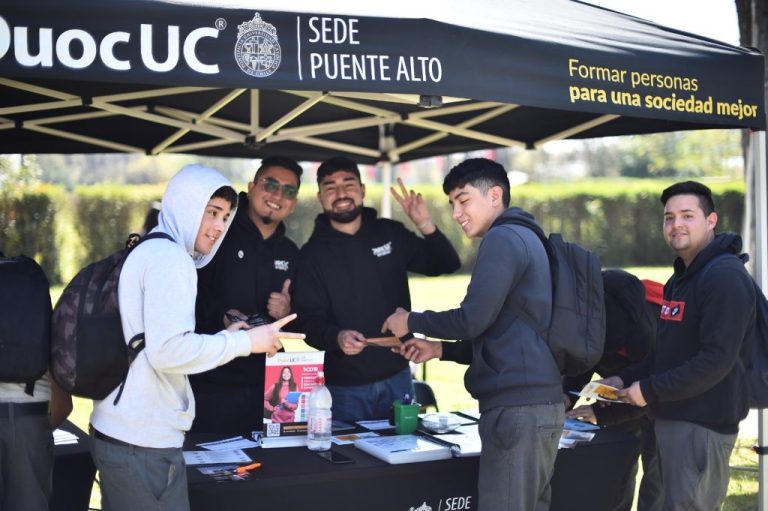 Duoc UC impartirá talleres gratuitos y asesorías vocacionales para estudiantes
