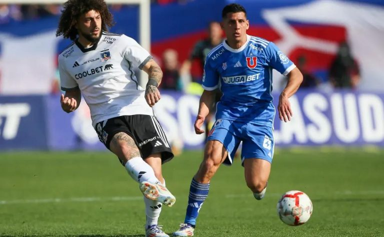 “Universidad de Chile Responde con Victoria en la Cancha a las Críticas de Maximiliano Falcón: Los Azules Van por el Triunfo Definitivo ante Everton” 2024-11-04T00:44:56.000Z.jpg