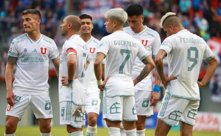 Universidad de Chile enfrenta dilemas contractuales mientras lucha por el título en un emocionante cierre de temporada 2024. 2024-11-07T09:59:46.000Z.jpg