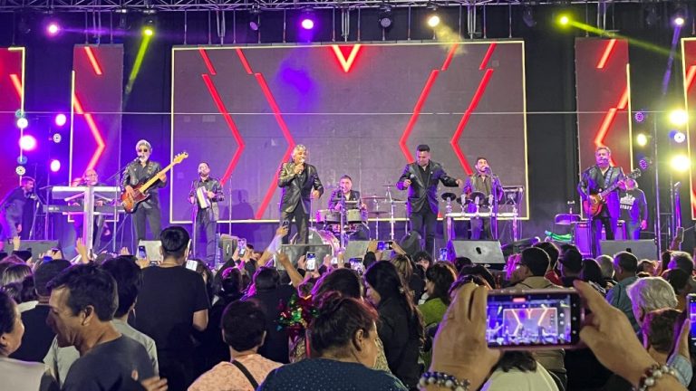 ¡Noche de baile! Puente Alto celebró sus 132 años con una fiesta llena de música y entretención