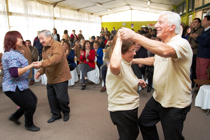 Pirque se llena de flores y baile con su Malón Bailable para el Adulto Mayor 2024