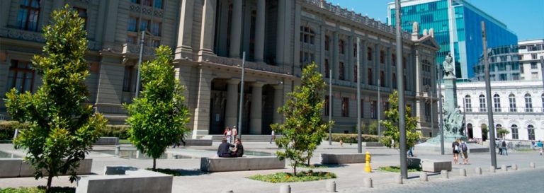 Corte Suprema ordena a la Municipalidad de La Florida retirar señales de “Prohibido Estacionar” instaladas sin base legal