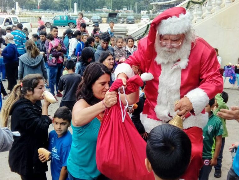Grupo Social Pirque busca apoyo para regalar dulces esta Navidad