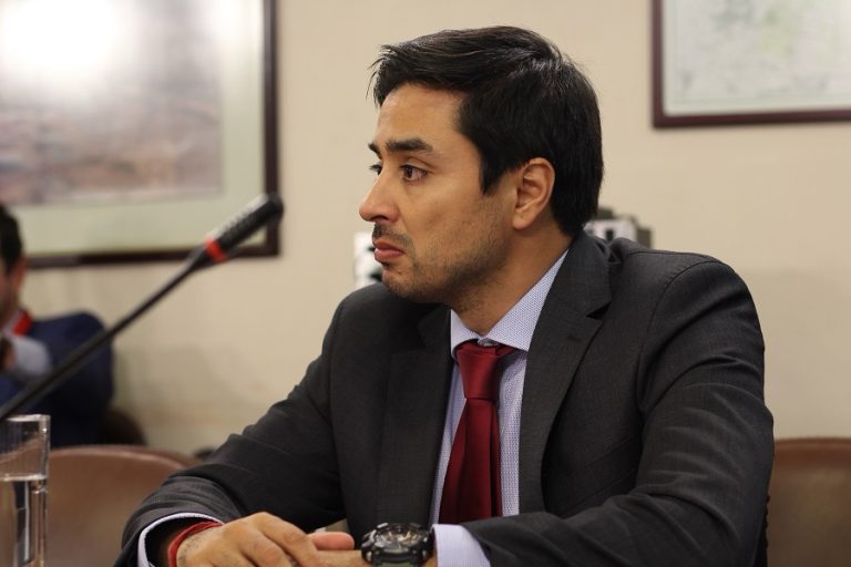 Diputado Álvaro Carter respalda decisión del alcalde Matías Toledo de dignificar el trabajo de recolectores de basura