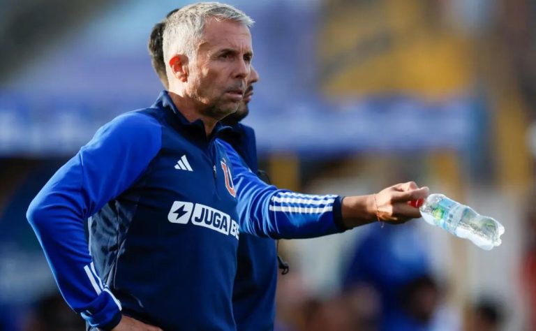 Universidad de Chile celebra victoria revitalizante contra Godoy Cruz y contempla refuerzos estratégicos para 2025 bajo la dirección de Gustavo Álvarez 2025-01-12T00:05:49.000Z.jpg