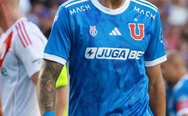Universidad de Chile Refuerza su Plantilla 2025 con Javier Altamirano: Nuevo Volante del Romántico Viajero Llegado de Argentina 2025-01-21T17:28:13.000Z.jpg