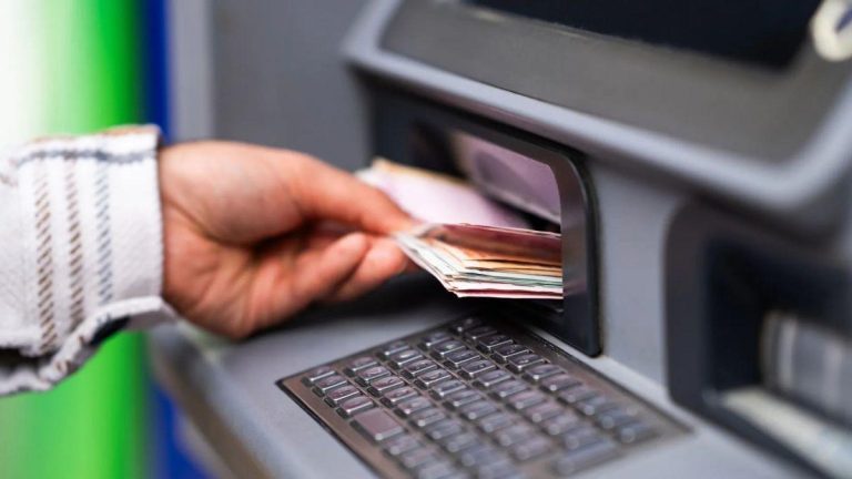 Botón “Cancelar” en Cajeros Automáticos: Tu Mejor Defensa Contra el Fraude Financiero y Robo de Datos Bancarios 2025-01-24T17:00:09.000Z.jpg