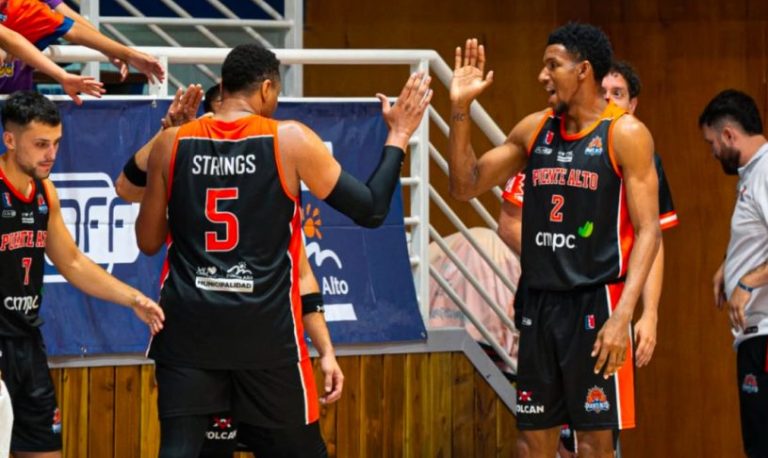 Municipal Puente Alto se reivindicó con dos grandes victorias por la Liga UNO