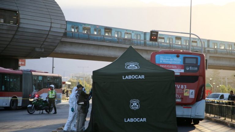 Detective de la PDI frustra asalto en bus RED en La Florida: un delincuente falleció