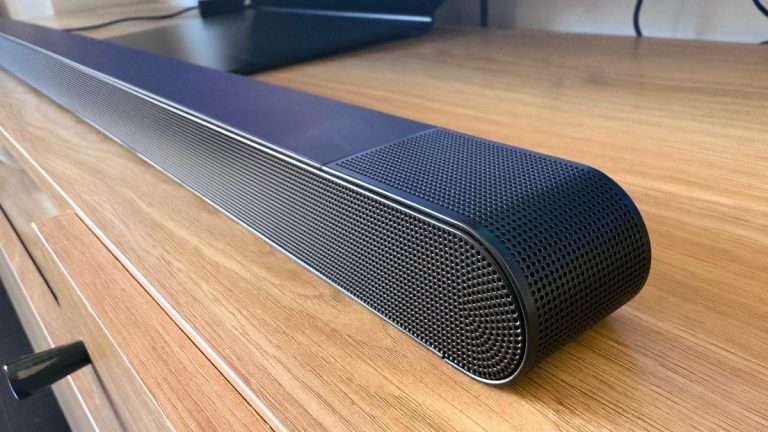Samsung S800D Revoluciona el Hogar: Innovación en Barras de Sonido con Diseño Compacto y Sonido Envolvente 2025-02-12T06:25:04.000Z.jpg