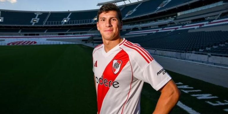Gonzalo Tapia en River Plate: Un Fichaje Prometedor que Enfrenta Desafíos en la Liga Argentina 2025-02-13T17:17:59.000Z.jpg
