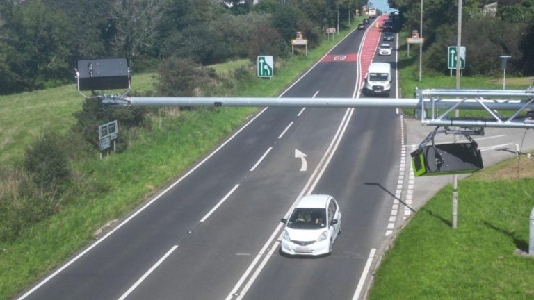 La DGT revoluciona el control de tráfico en España con inteligencia artificial y dispositivos innovadores para mejorar la seguridad vial 2025-02-14T10:01:09.000Z.jpg