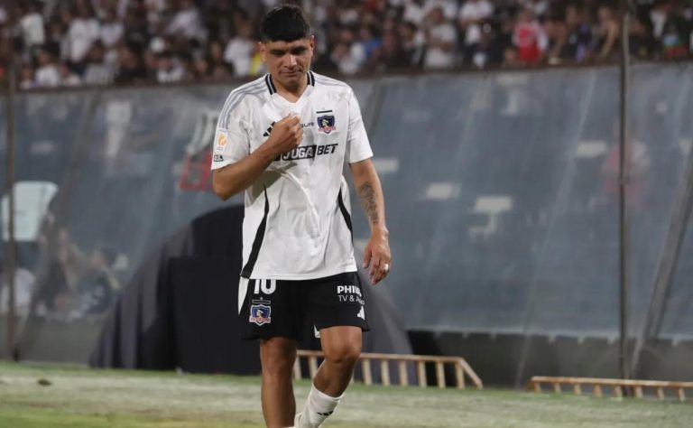Colo Colo Golea 4-0 a Unión San Felipe en Copa Chile pero Expulsión Injusta de Claudio Aquino Genera Controversia 2025-02-15T00:28:48.000Z.jpg
